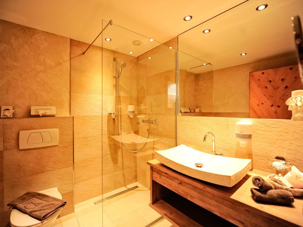 Roeck Garni 4* Fiss